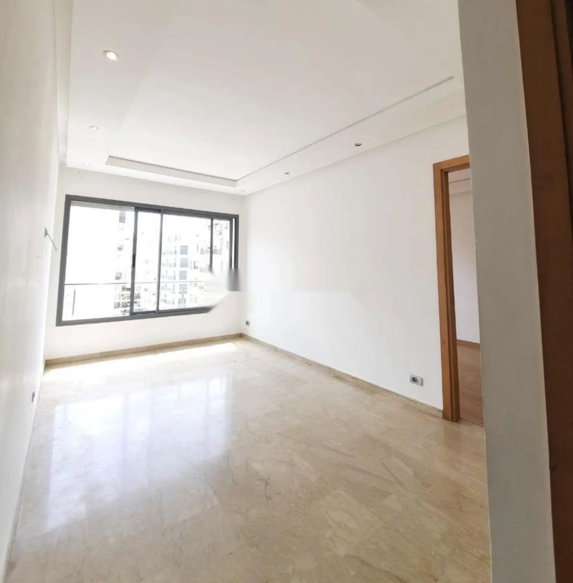 STUDIO NEUF À LOUER À QUARTIER LES PRINCESSES