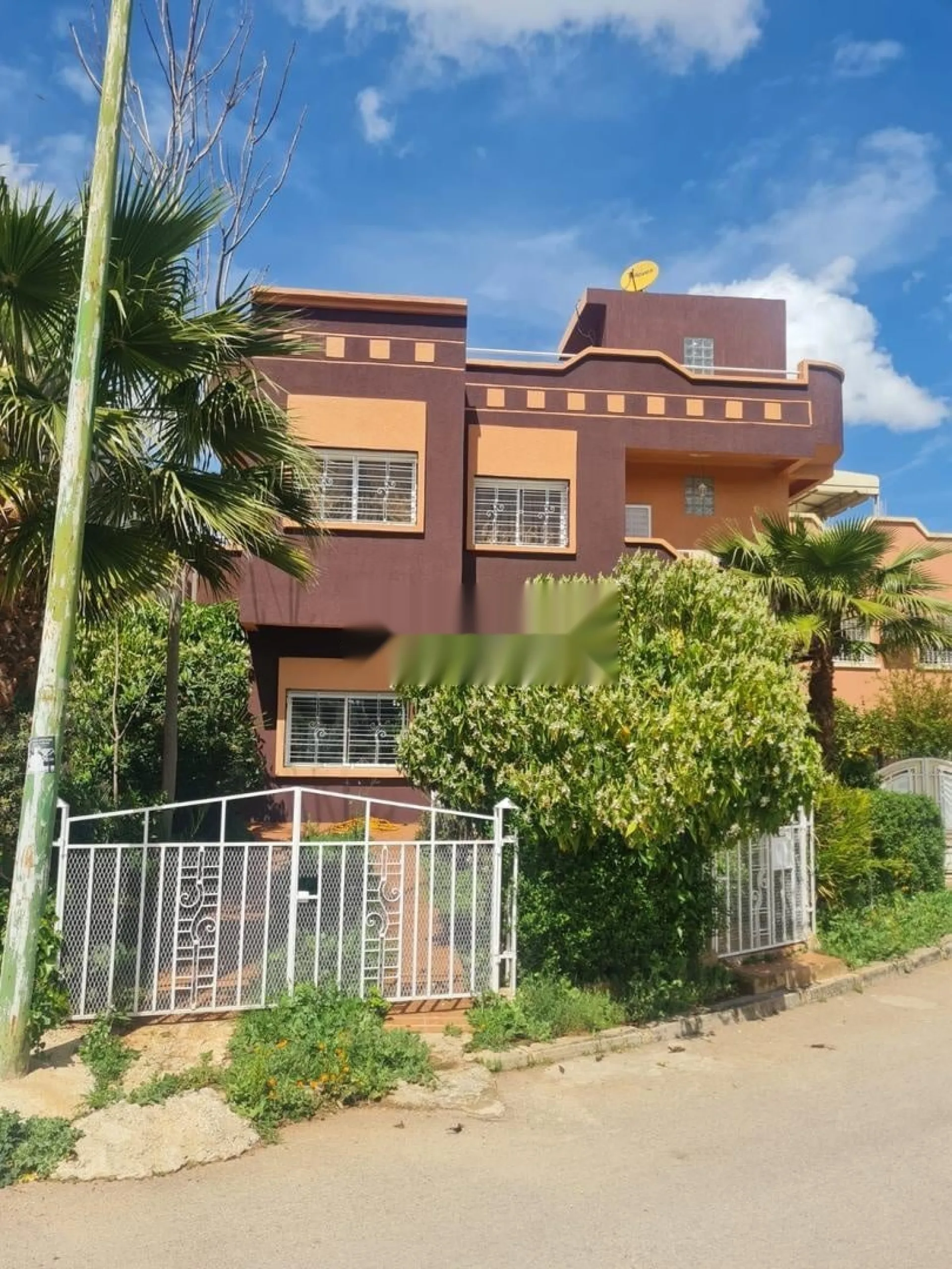 Maison neuve 3 façades sans vis à vis avec jardin