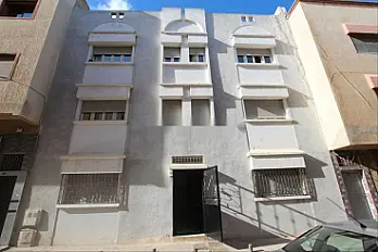 Immeuble, 6 studios à vendre 320 m²