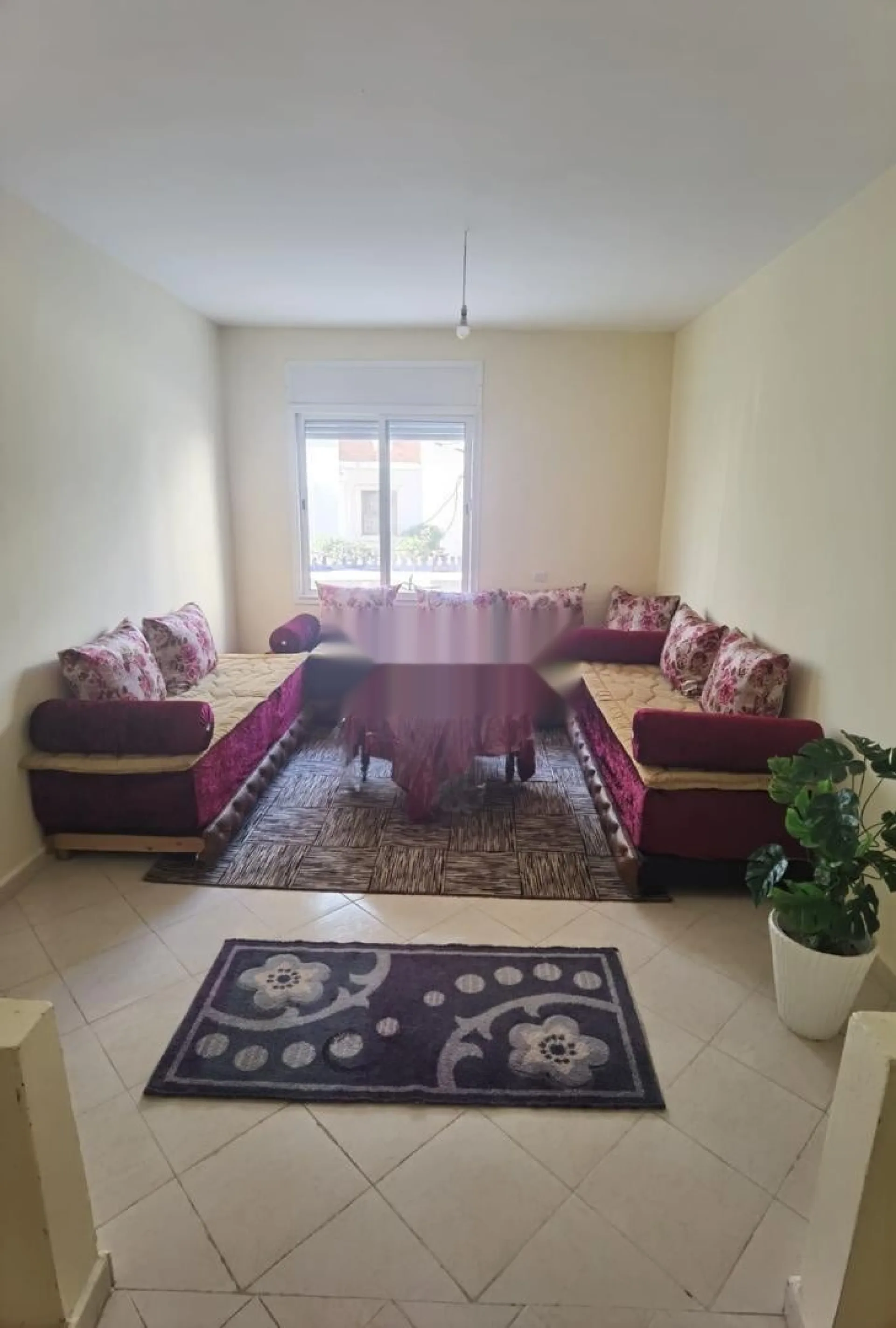سكن محروس وآمن مزود بكاميرات للعائلات والأزواج