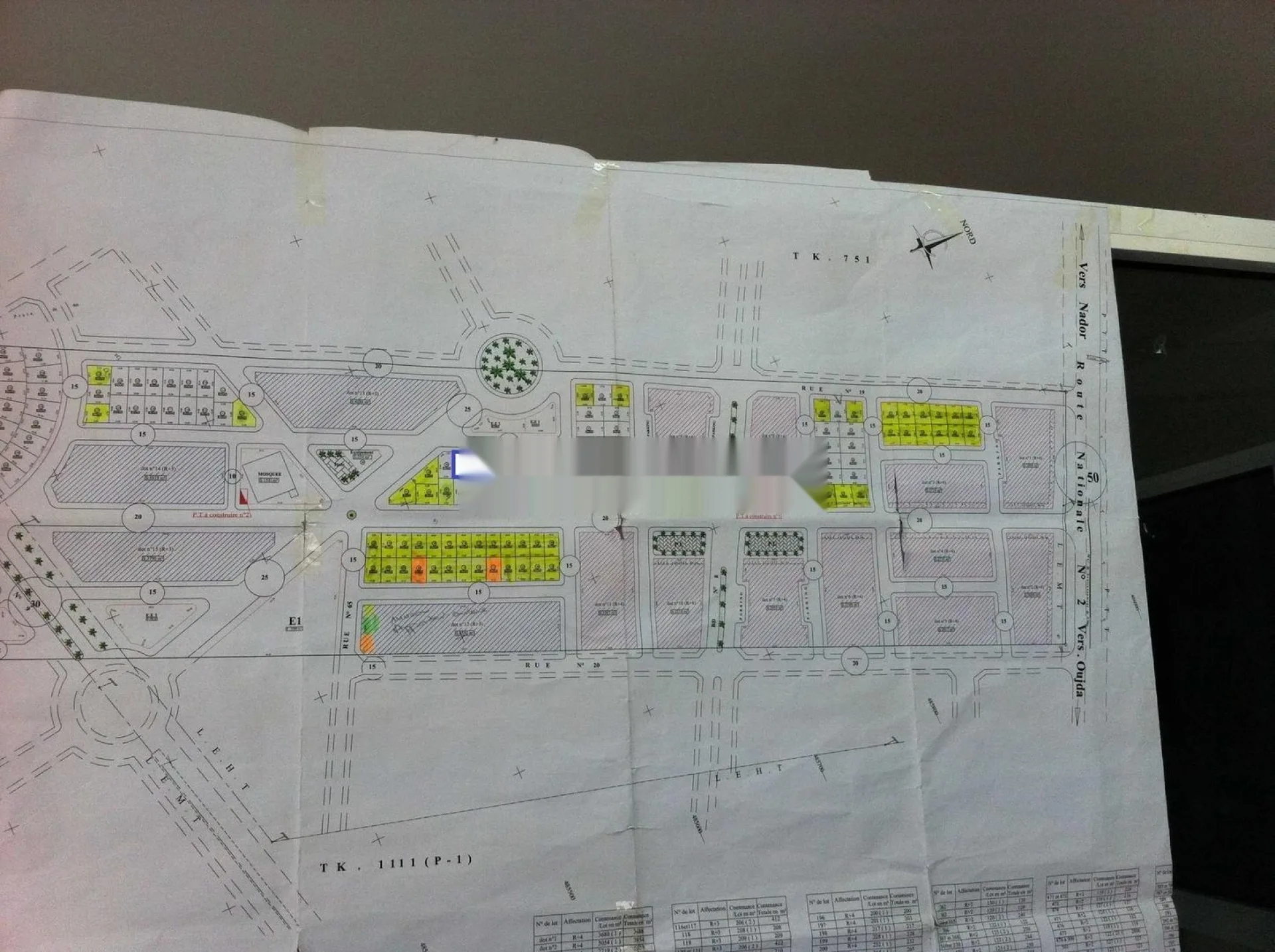 À vendre terrain résidentiel et commercial dans la ville de Zaio