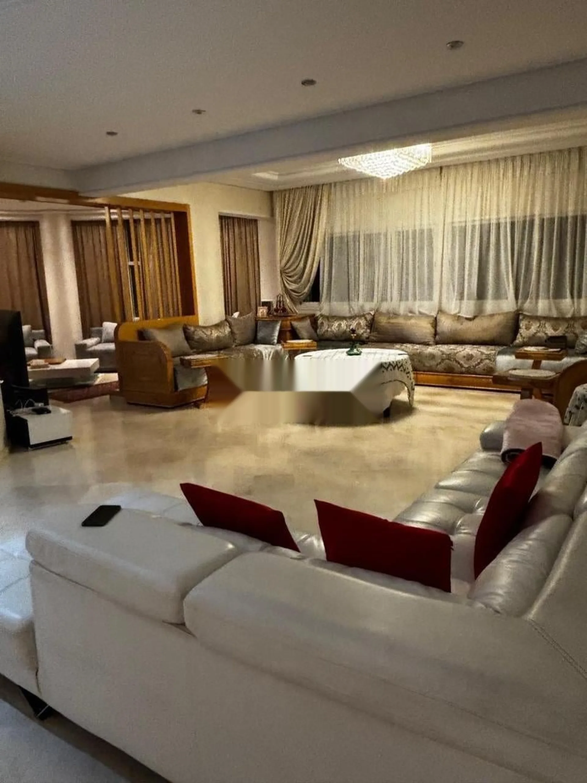 Appartement 196 m² av des Far Meknes