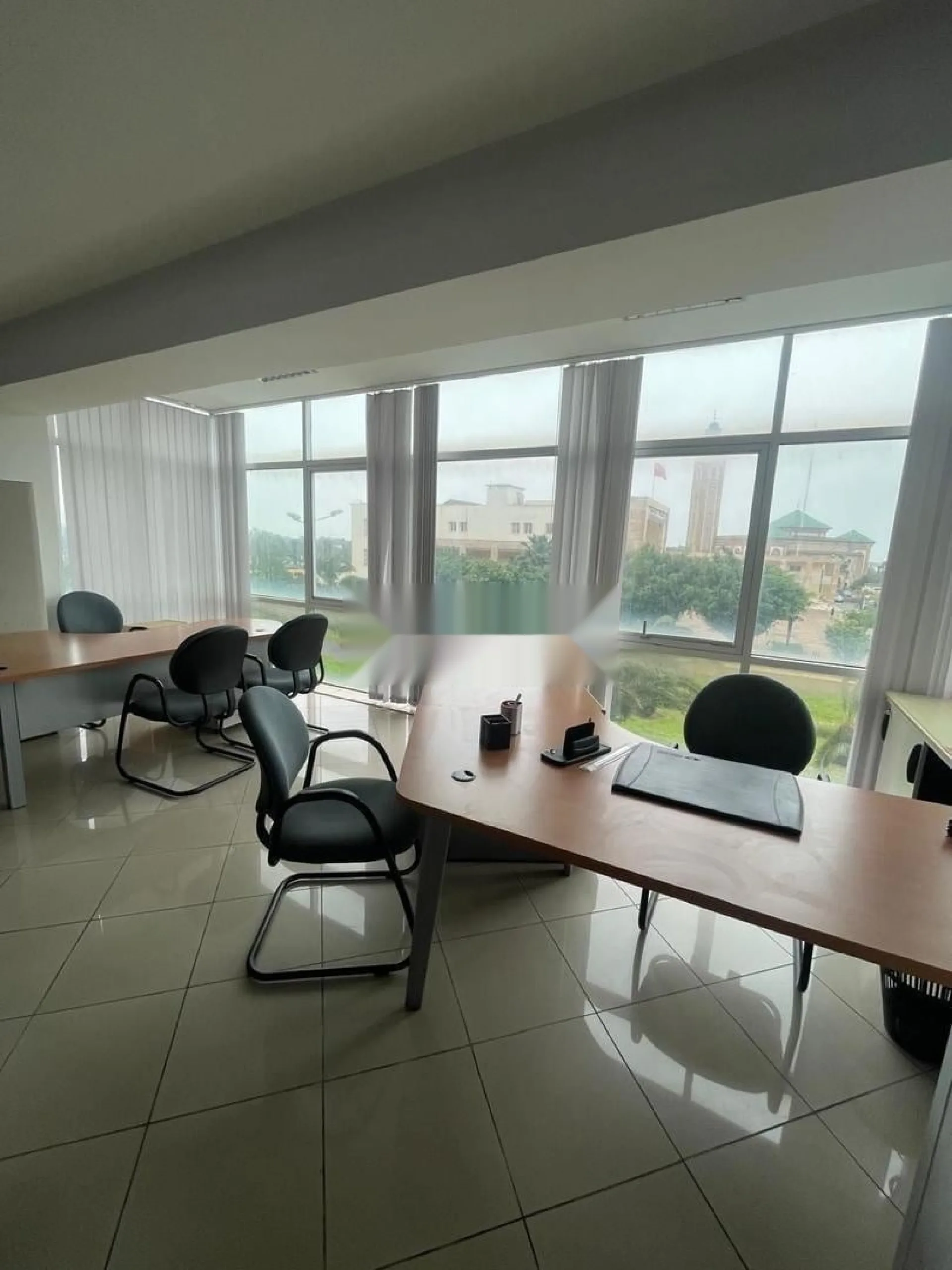 Plateau bureau aménagé de 90m² à louer