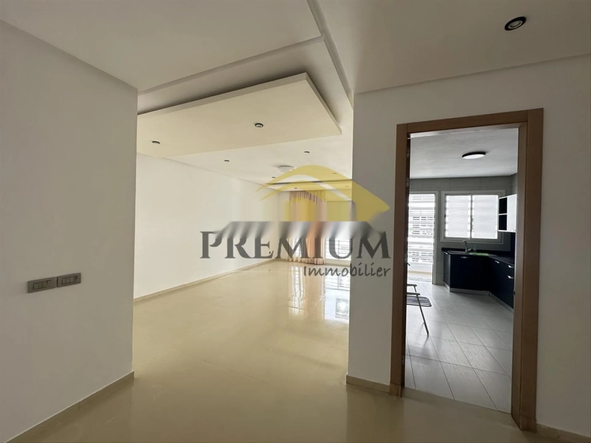 BEL APPARTEMENT A HAY RYAD
