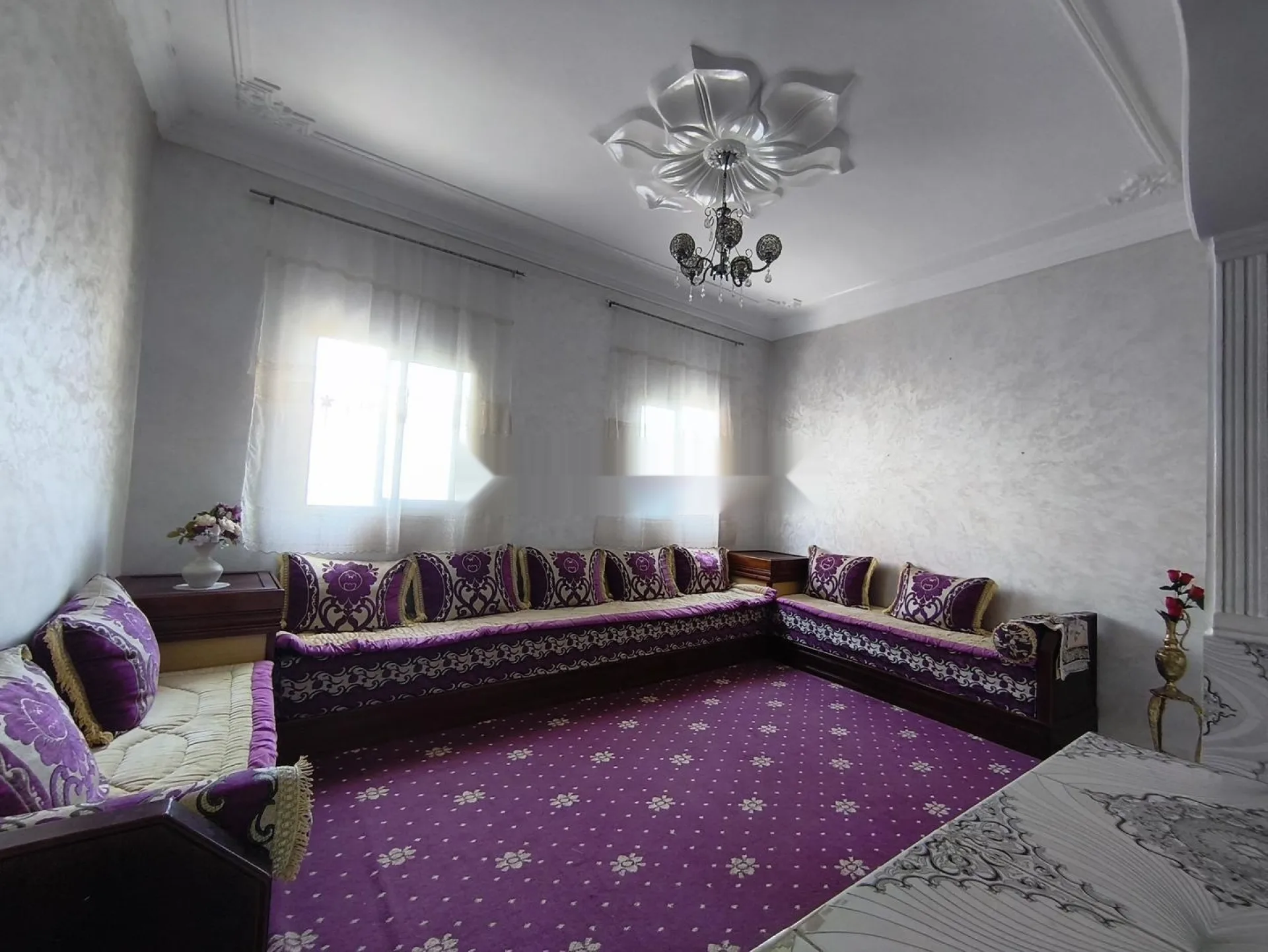 اتصل بنا عبر واتساب، مارتيل
