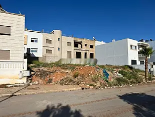 قطعة أرض في منطقة الفيلات بمساحة 217 متر مربع في بنسليمان