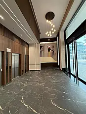 Luxe Bureau au Nouveau Complexe Les Orchidées