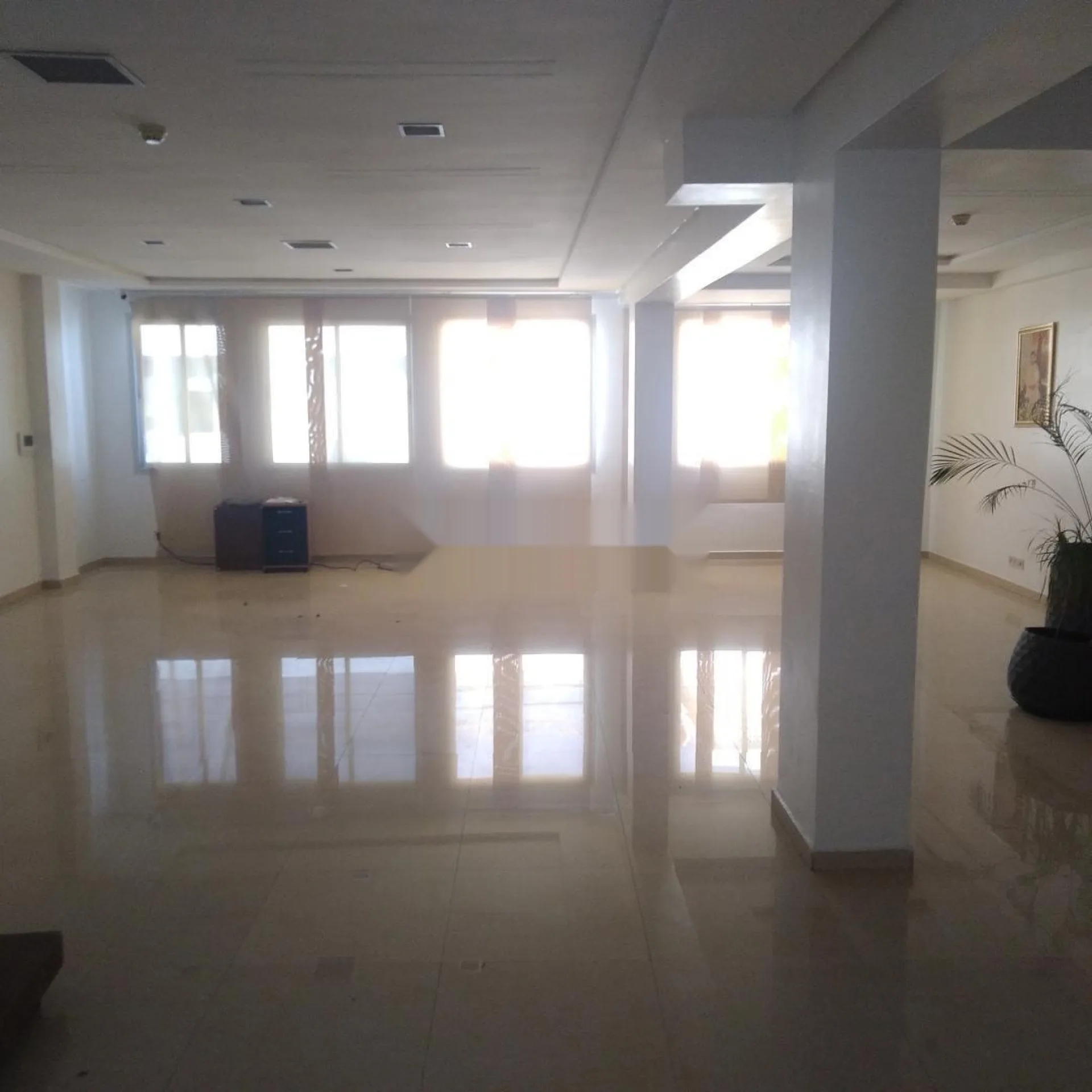 bureau h stand 90m bd abdelmoumen anoual tram