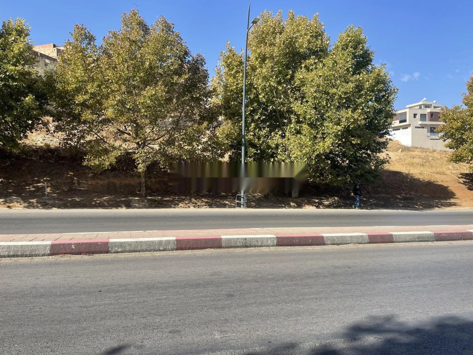 قطعة أرض فيلا مساحتها 304 متر مربع بدون إطلالة مباشرة