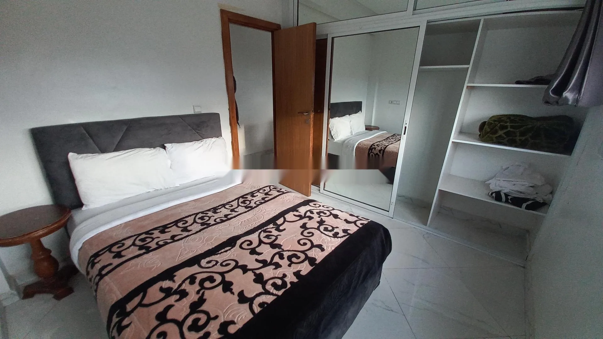 Appartement meublé à louer quotidiennement, réservé aux familles