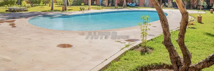 Appartement piscine luxe rez-de-chaussée