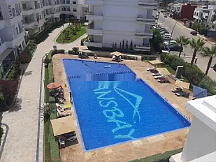 Appartement vue piscine et vue mer