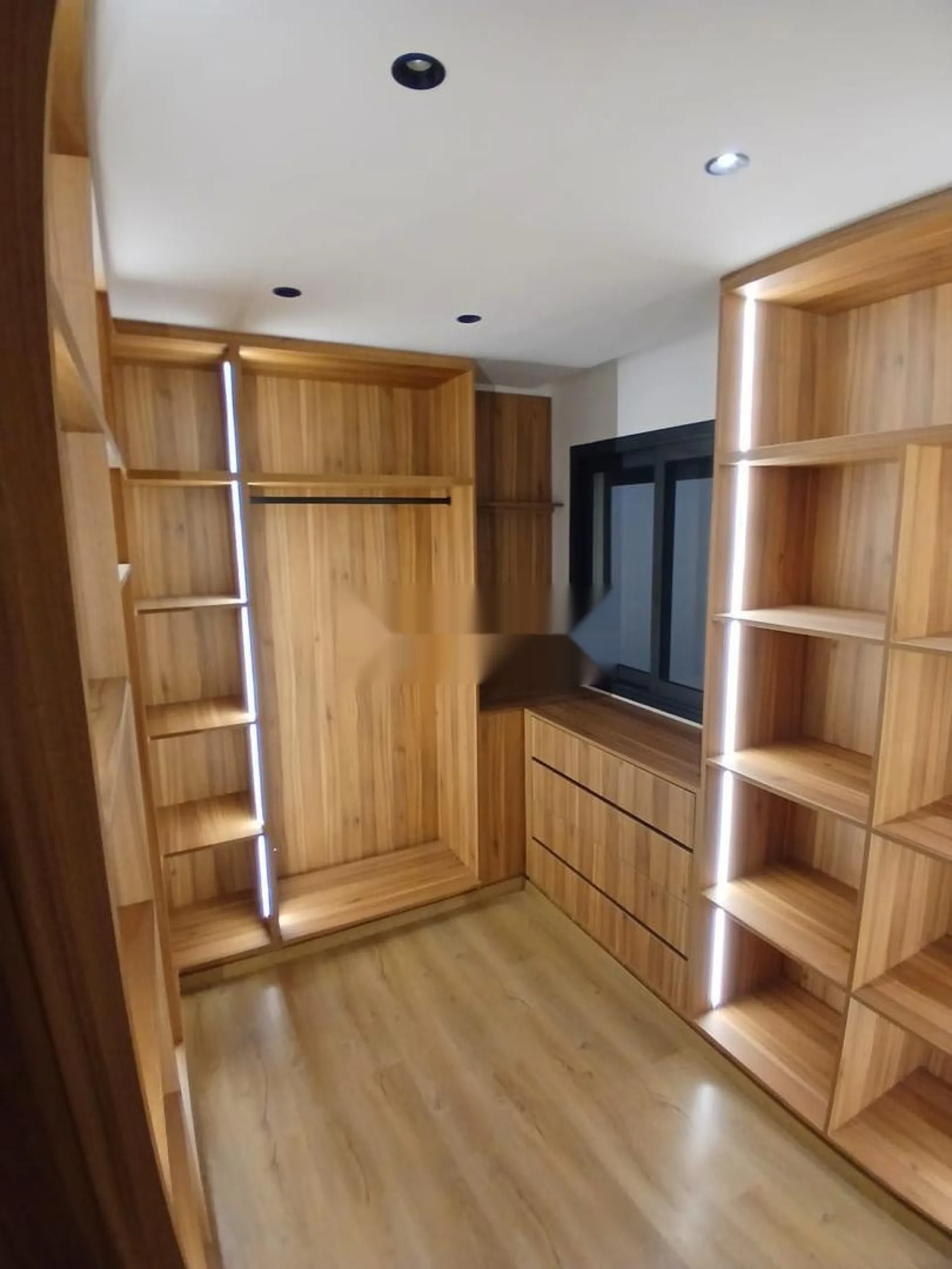 Studio Neuf 64m² à Vendre France Ville Hermitage