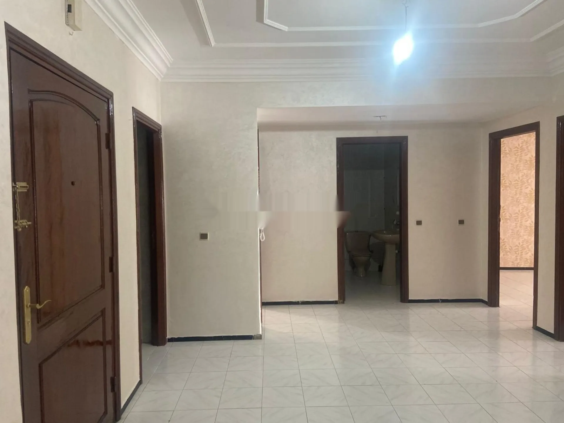 شقة للإيجار 103 متر مربع في الدار البيضاء، مقابل ثانوية ليوتي
