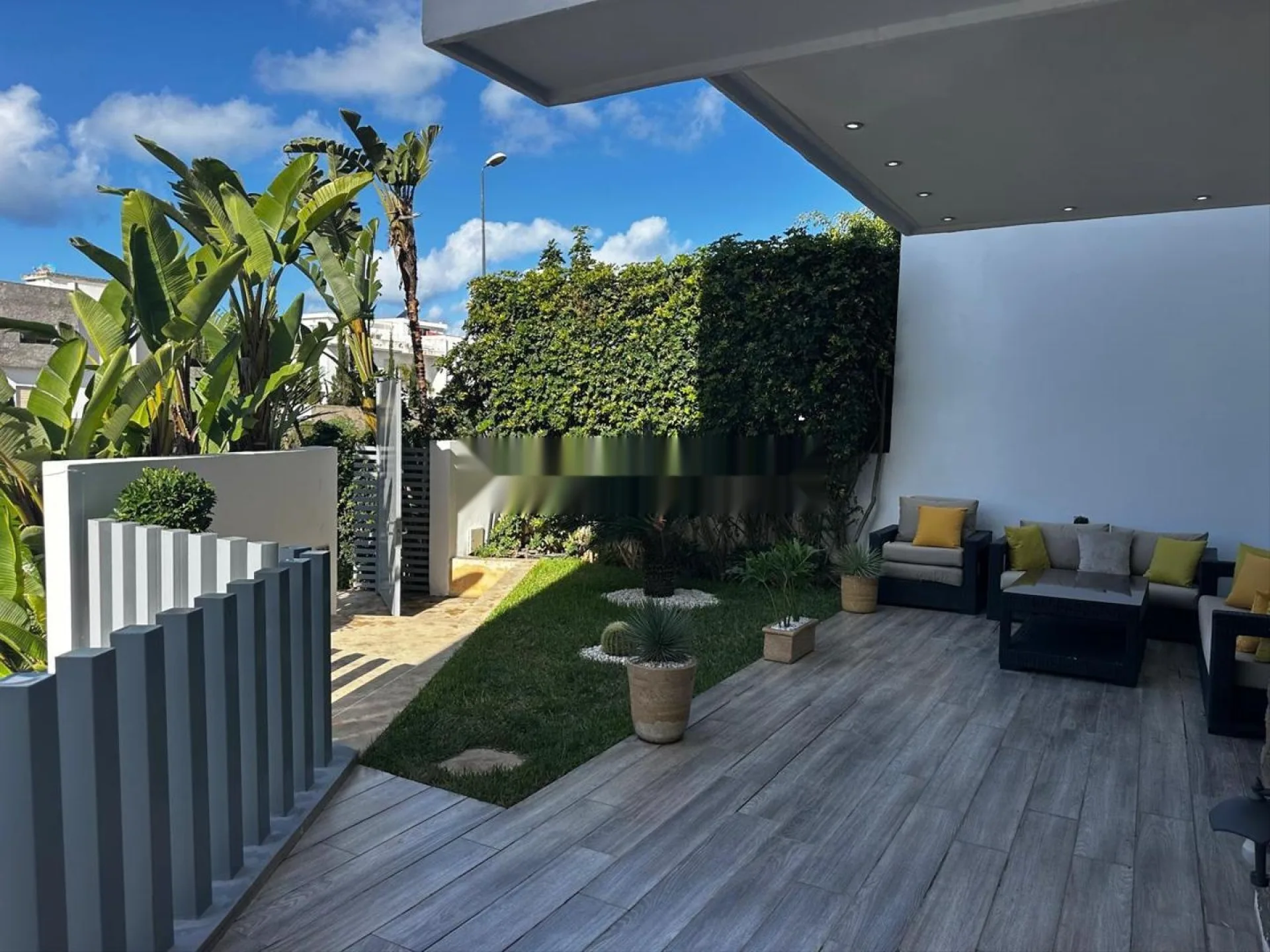 Location Exceptionnelle Villa Meublée de Luxe