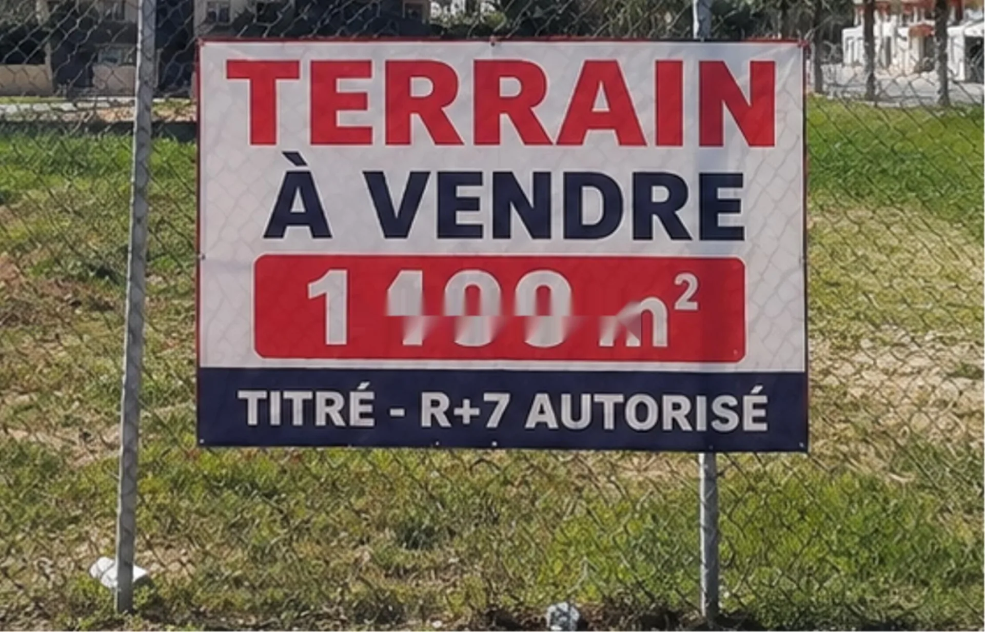 Terrain titré Emplacement stratégique