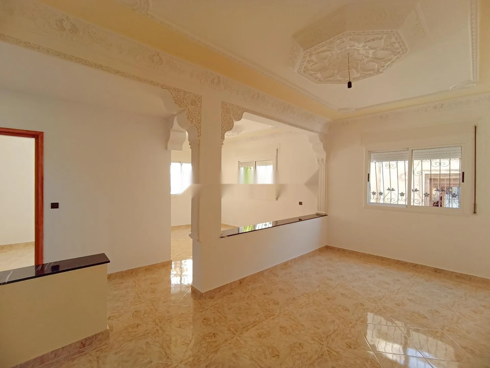 Maison à deux façades à vendre