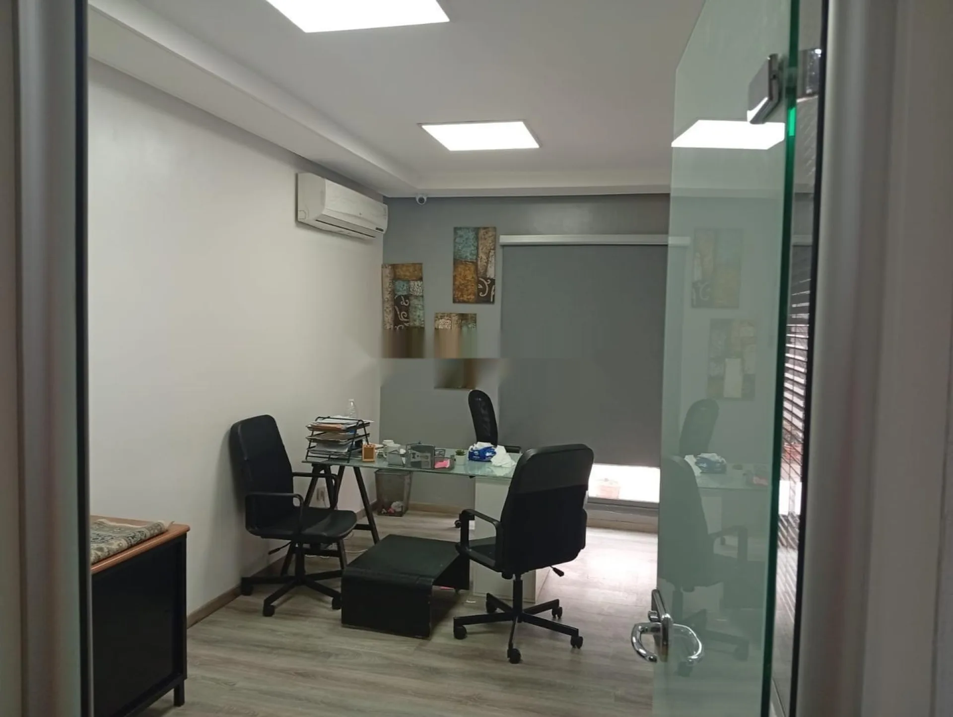 Bureau Prêt Centre Ville Bd 11 Janvier et El Maani
