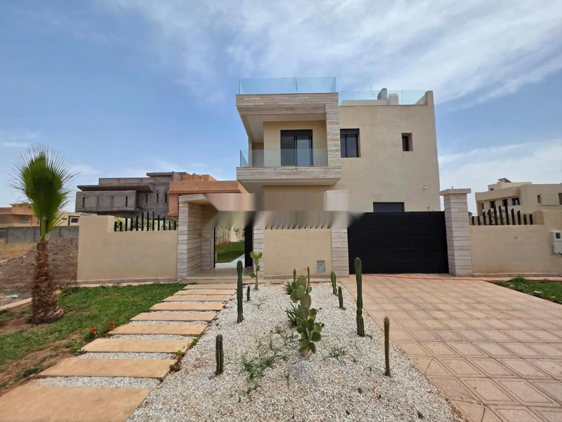 À VENDRE - Magnifique Villa Contemporaine