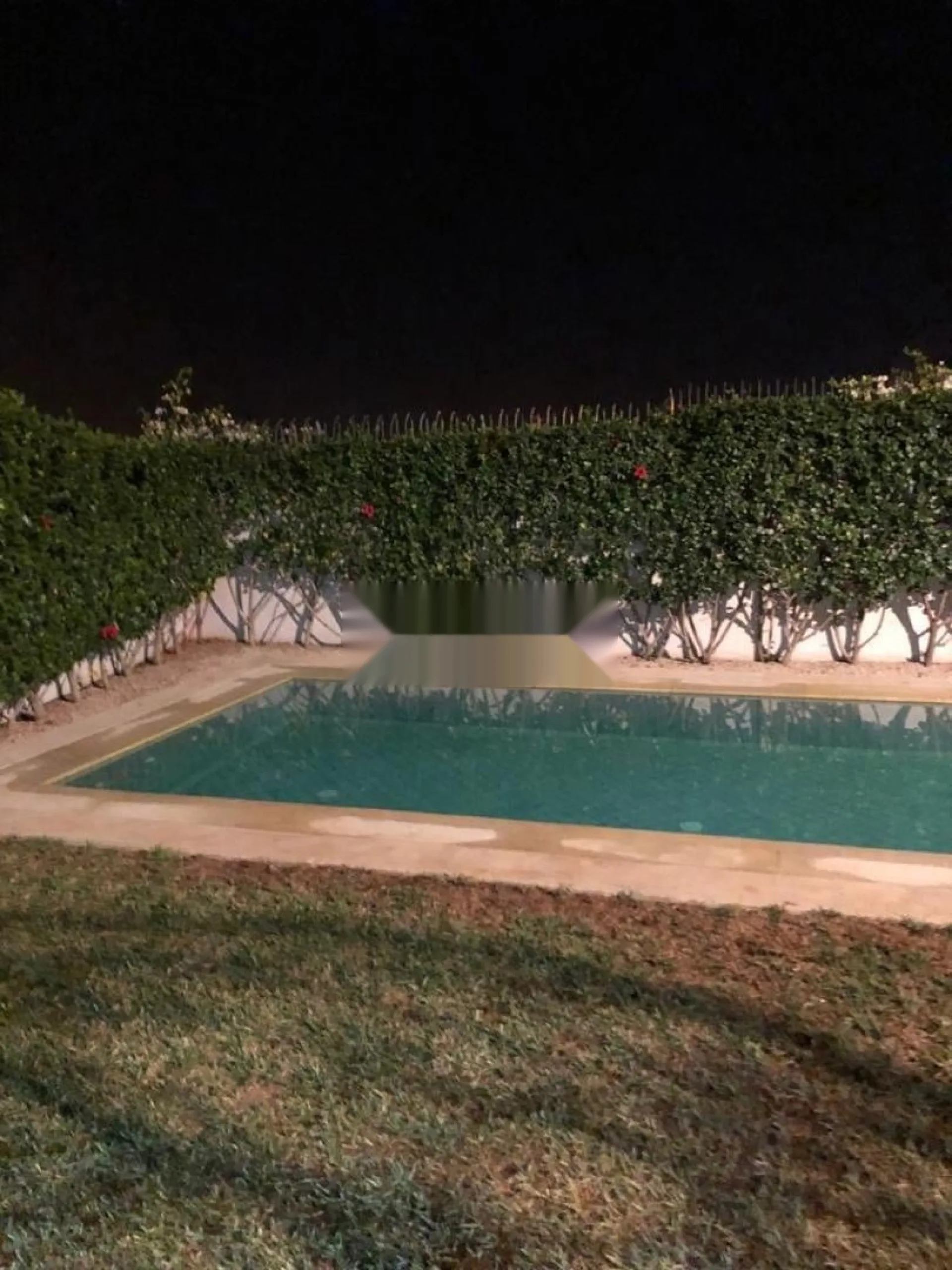 À LOUER Villa 5 chambres et piscine Non Meublé