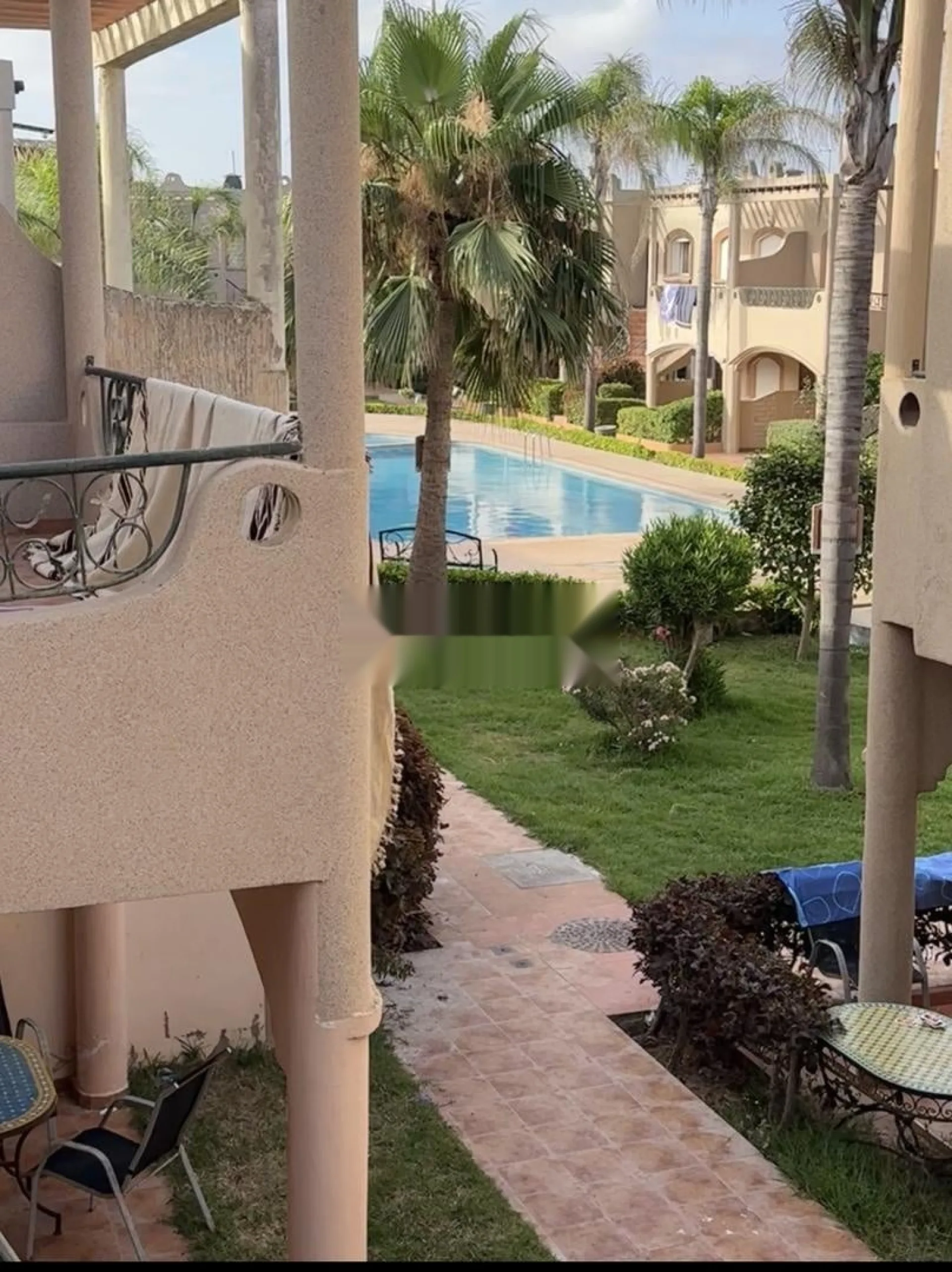 شقة مع مسبح للإيجار