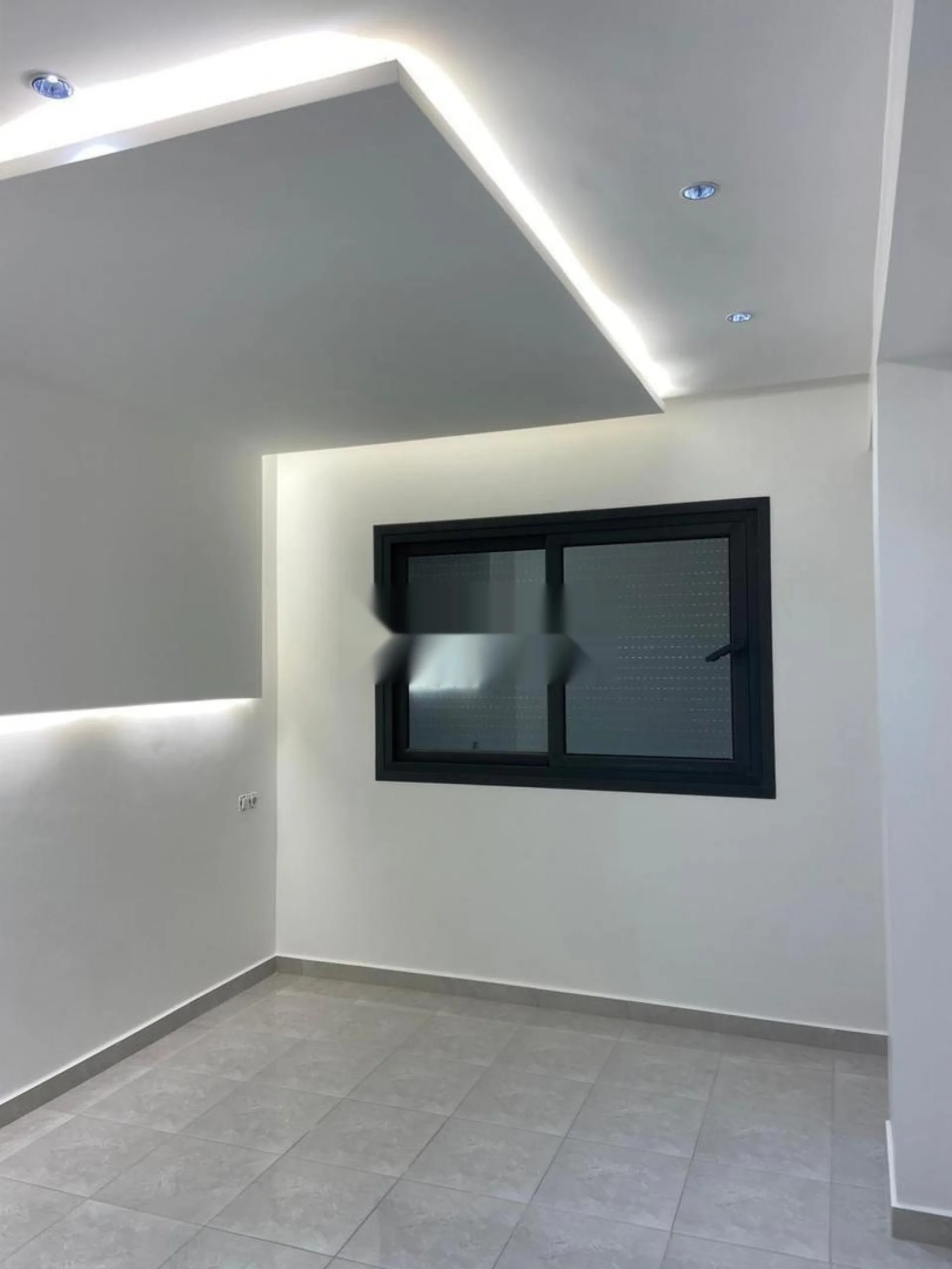 Bel appartement vide à louer à Ahlan