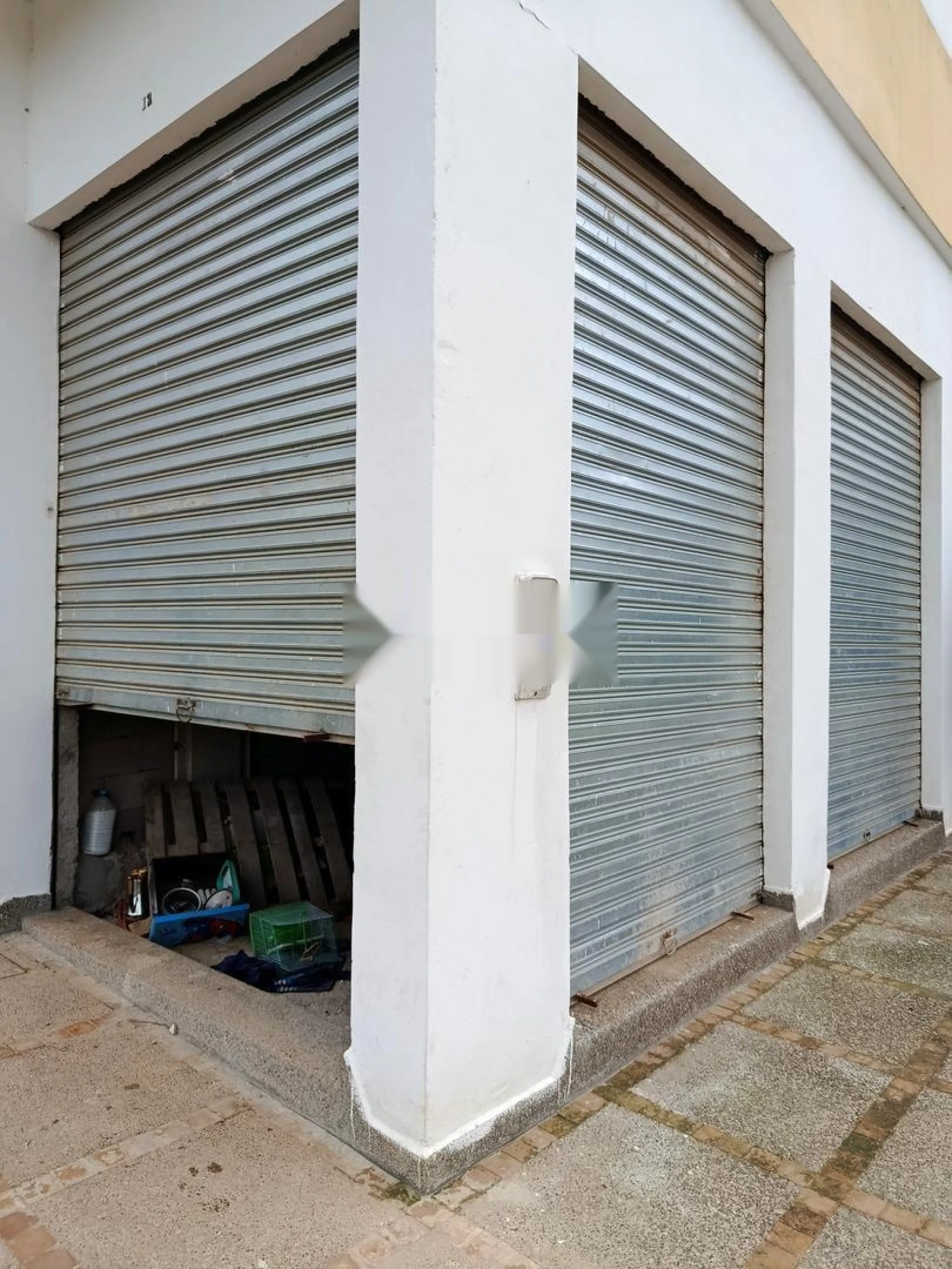Garage commercial à louer