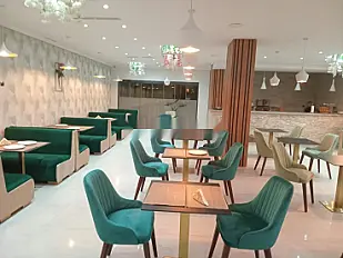 Restaurant équipé avec fonds de