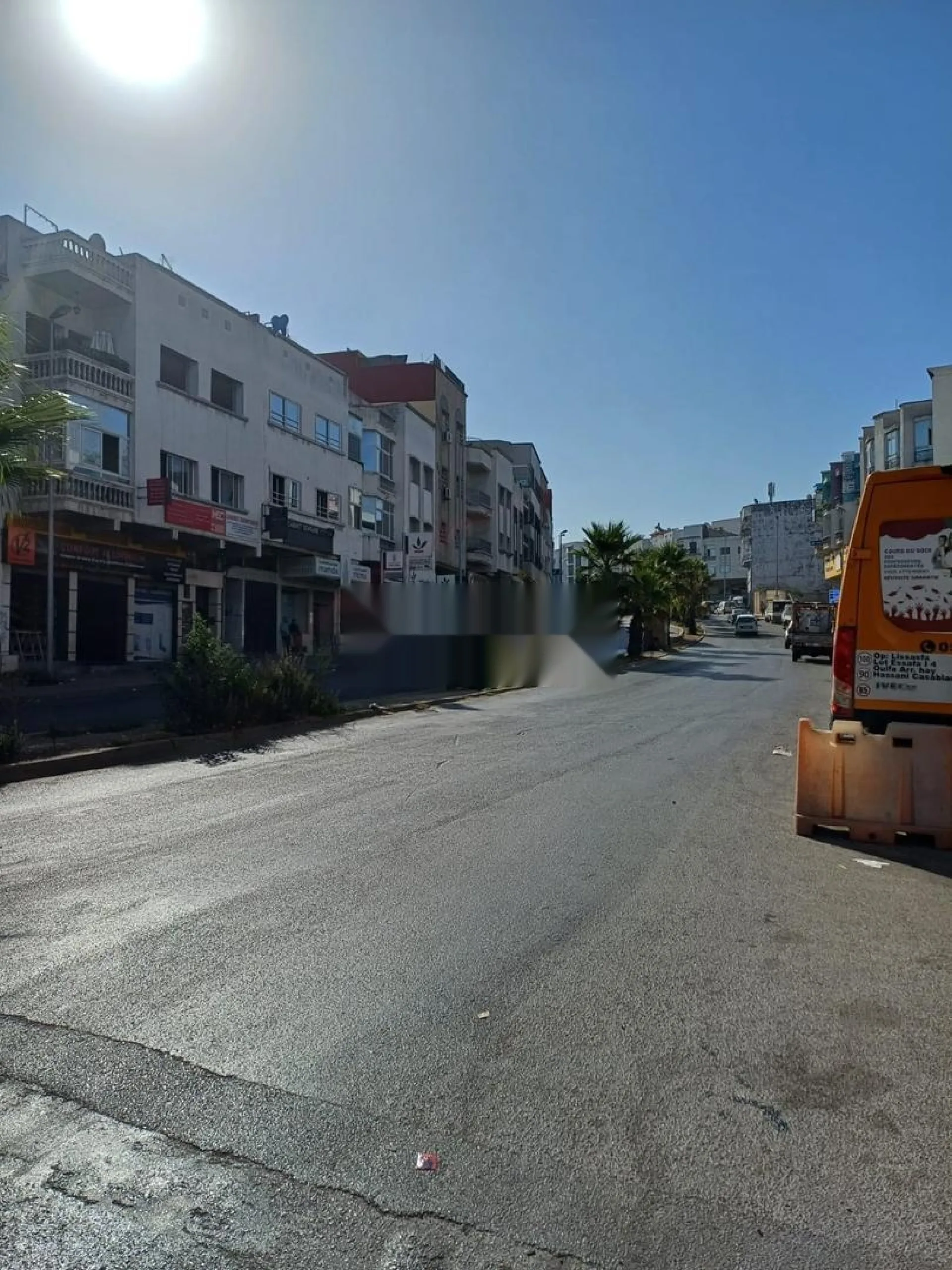 Magasin Haj Fateh à louer dans le grand boulevard