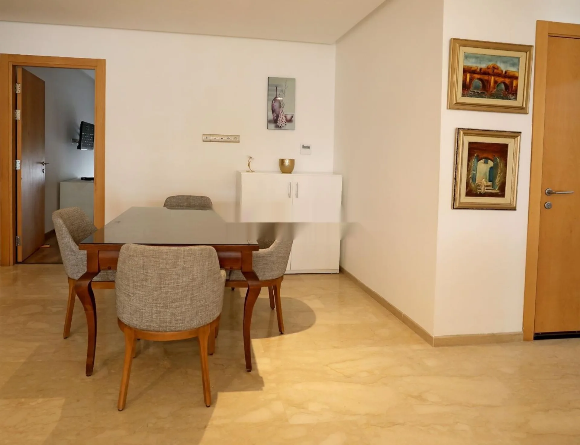 Studio meublé à Hay