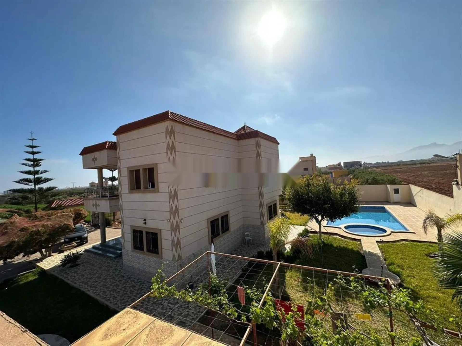 Villa meublée en location à kariat arekman