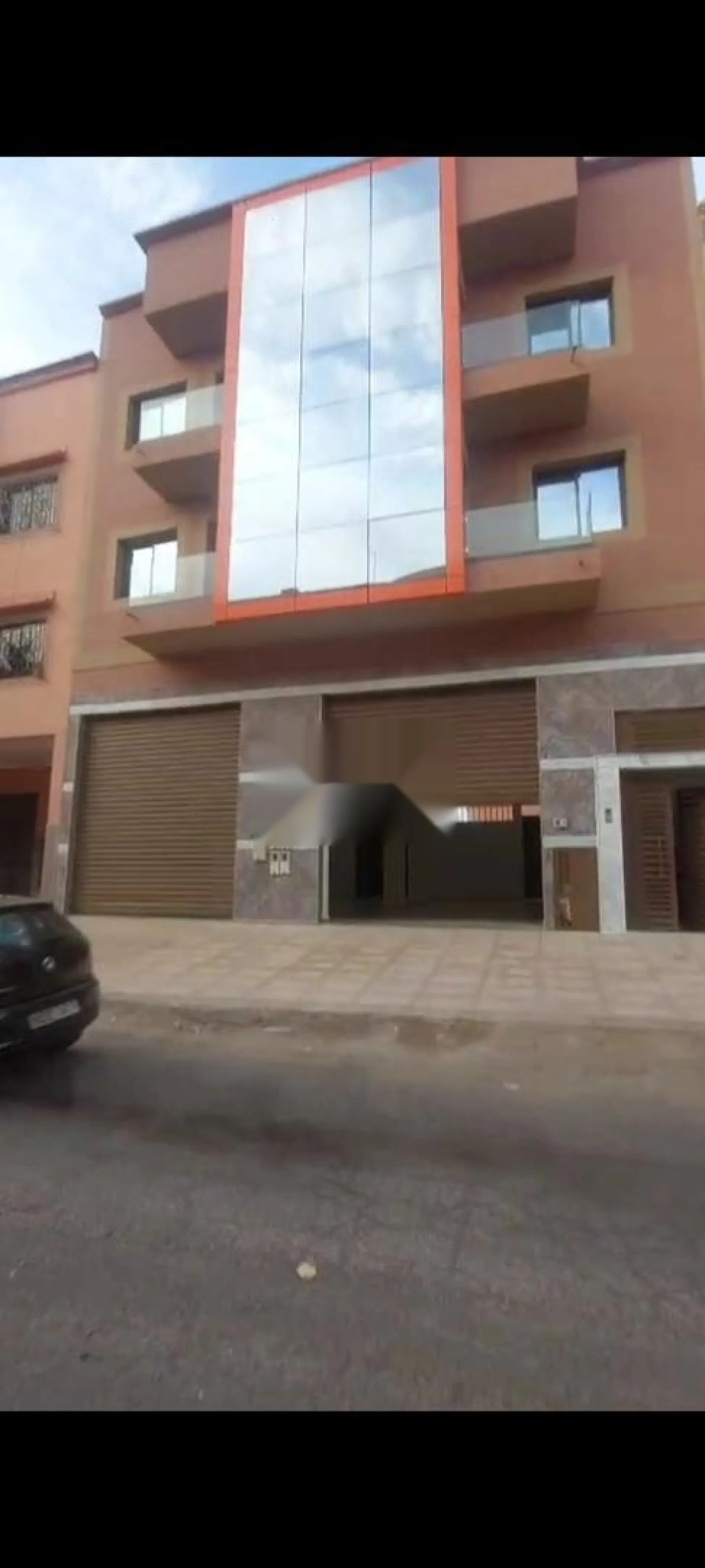 R+2 avec Grand Magasin et 4 Appts à Hay Almassar