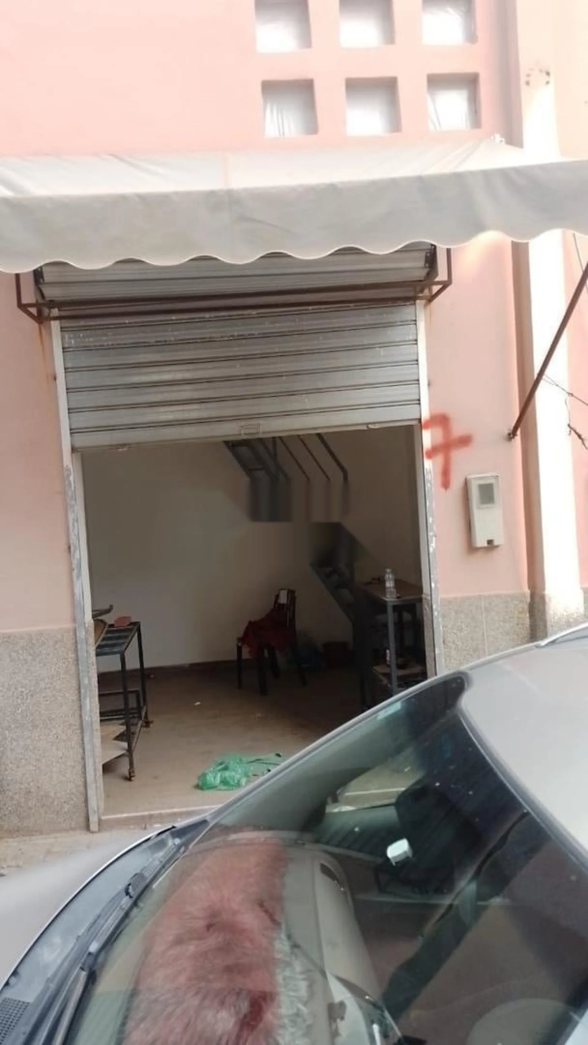 Un magasin à vendre à Azli