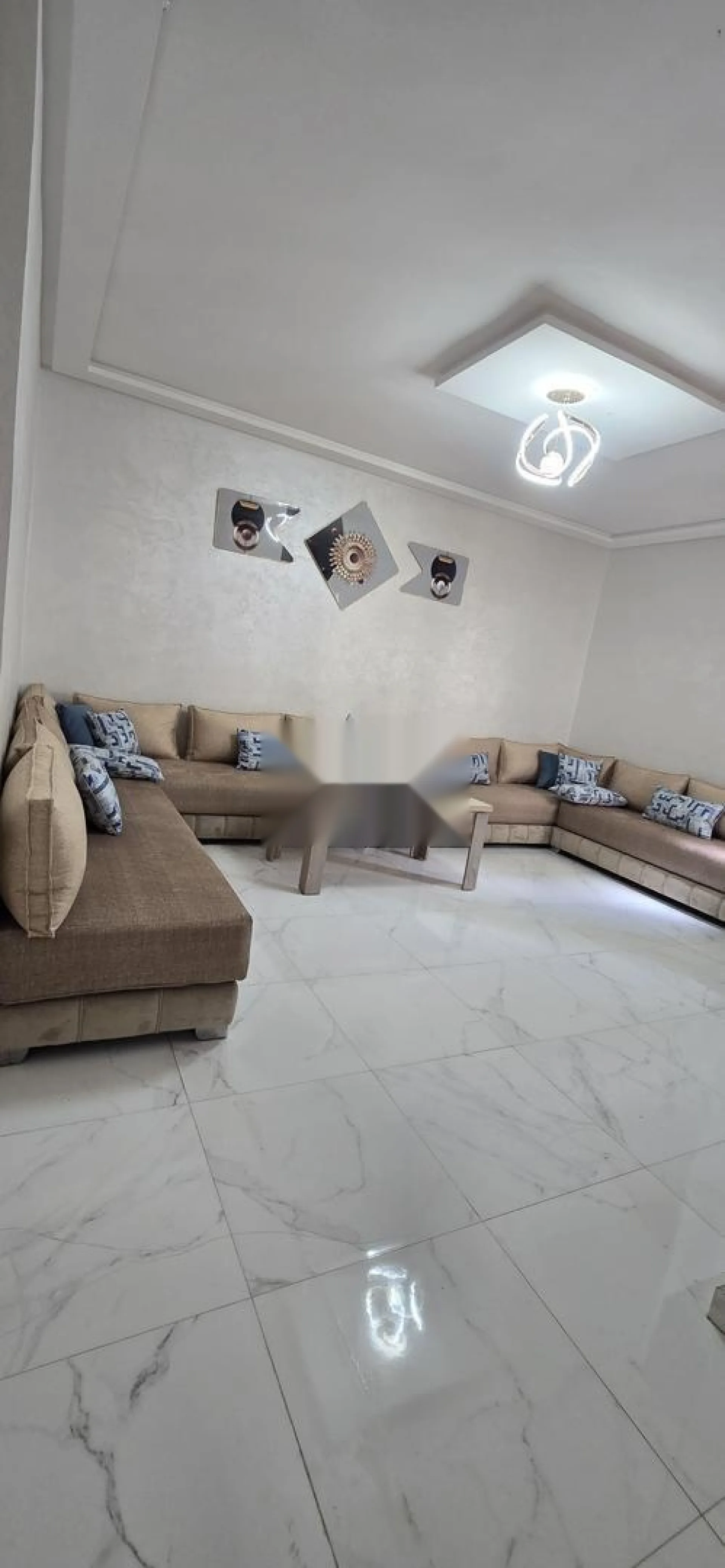 Appartement équipé pour familles uniquement
