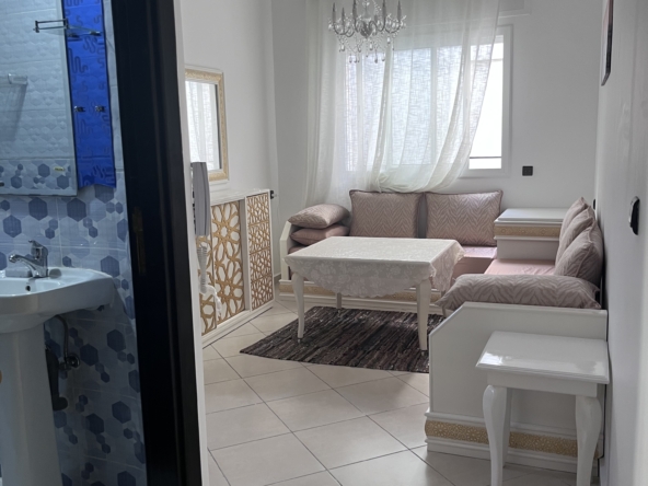 Deux appartements meublés reliés, 89m², à 150m de la mer à Martil