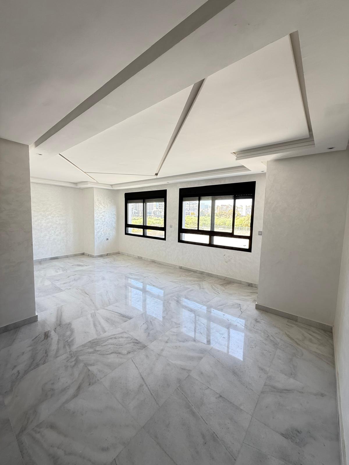 WhatsApp Image 2025-10-15 at 15.14.58 (1)