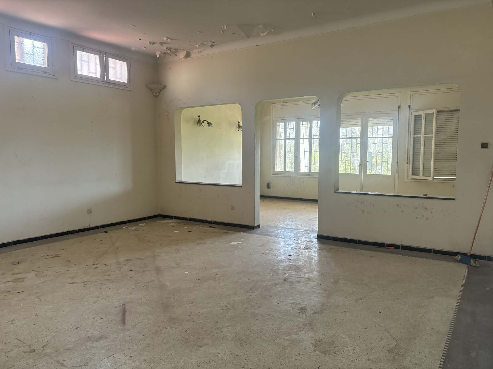 3a211e94-a502-45e5-b5be-935f27a381c0